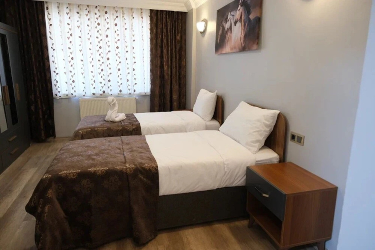 Gunday Otel