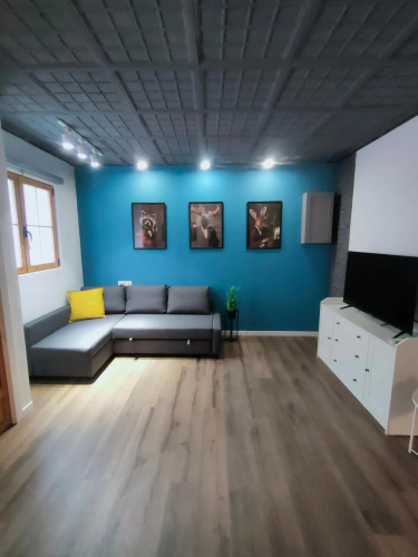 LoL apartment