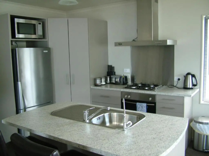 Lawrence Townhouse Accommodation