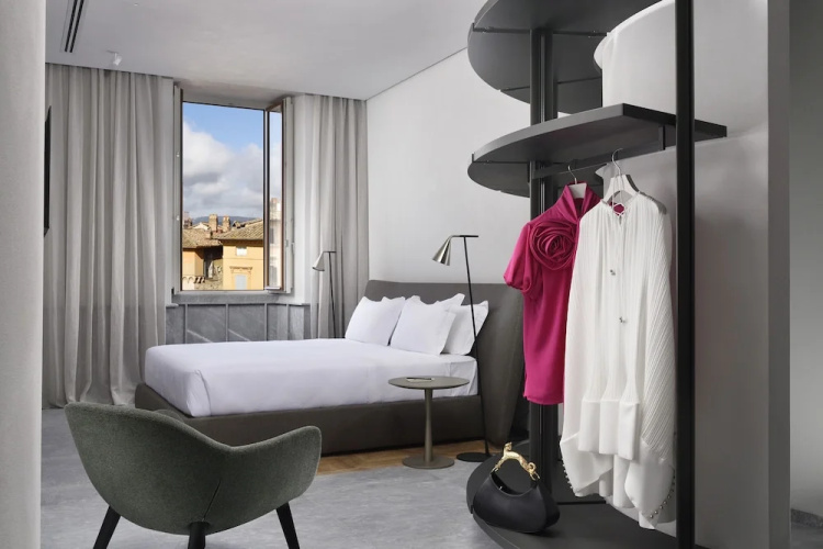 The Bank Hotel - Etruria Collection