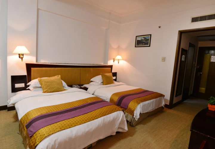 Baodao Exhibition Center Hotel