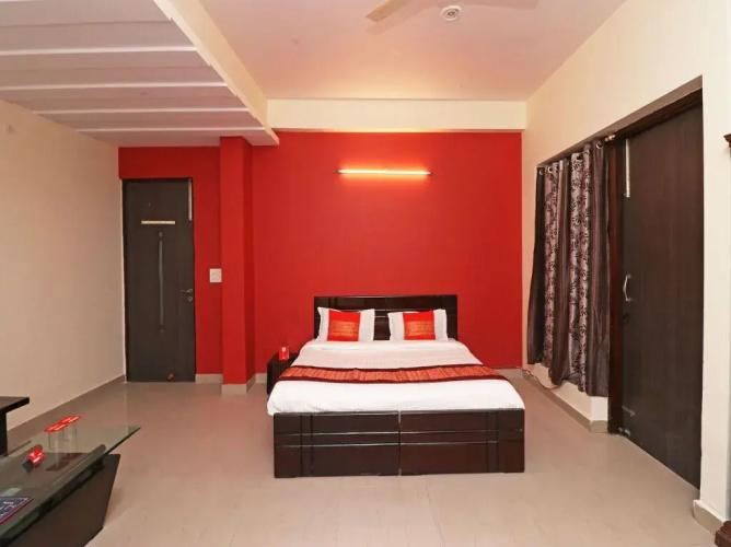 Krishna 26 By OYO Rooms