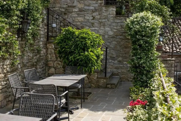 Vista Boutique Hotel