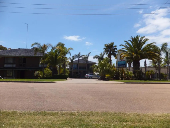 Paradise Holiday Apartments