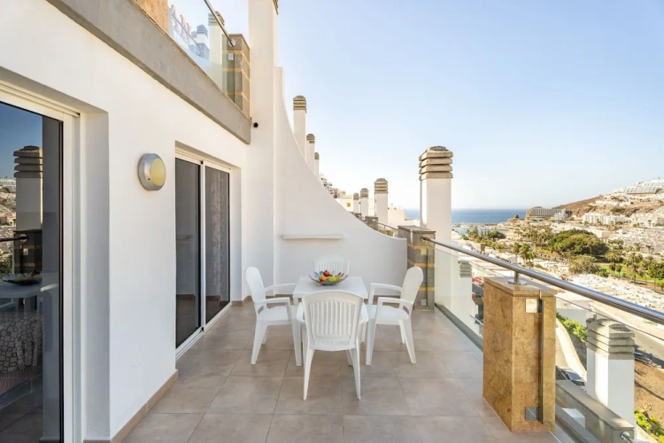 1 Bedroom Apartment with balcony