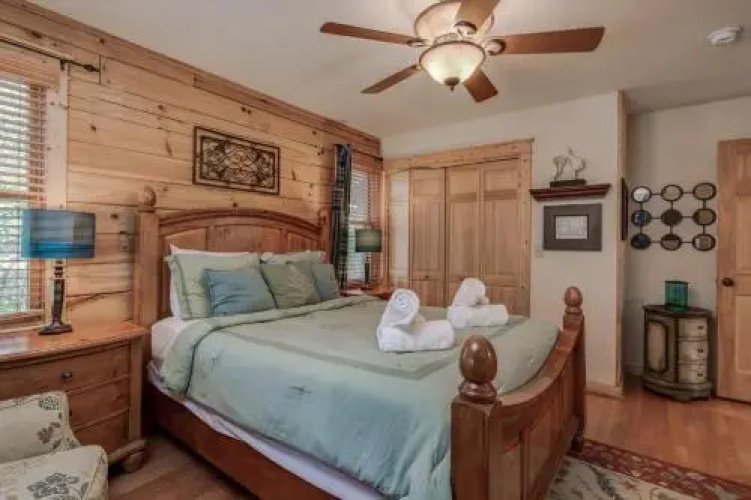 La Dolce Vita Cabin