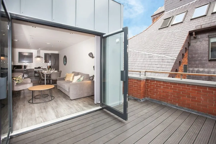 2 Bedrooms Standard Double room with balcony and with city view