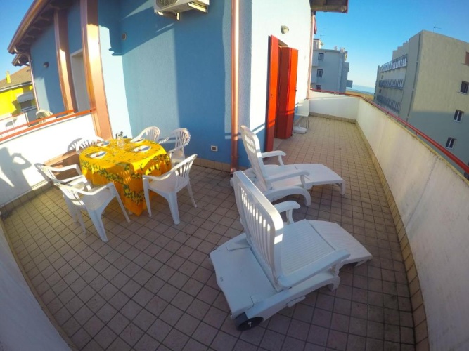 2 Bedrooms Apartment with sea view