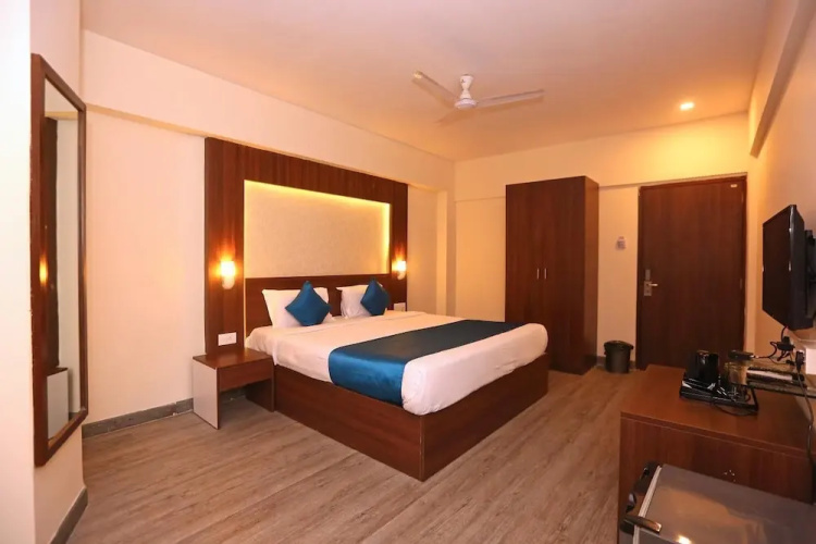 Hotel Shantiidoot