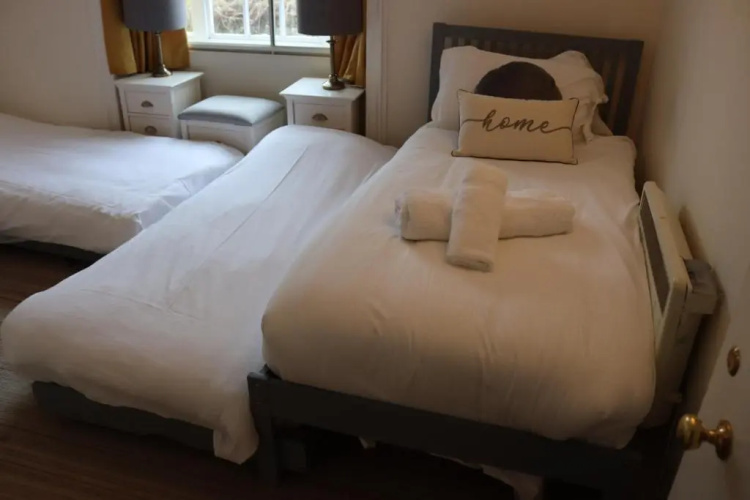 Mariners Hotel