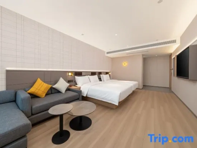 Standard Twin Family room
