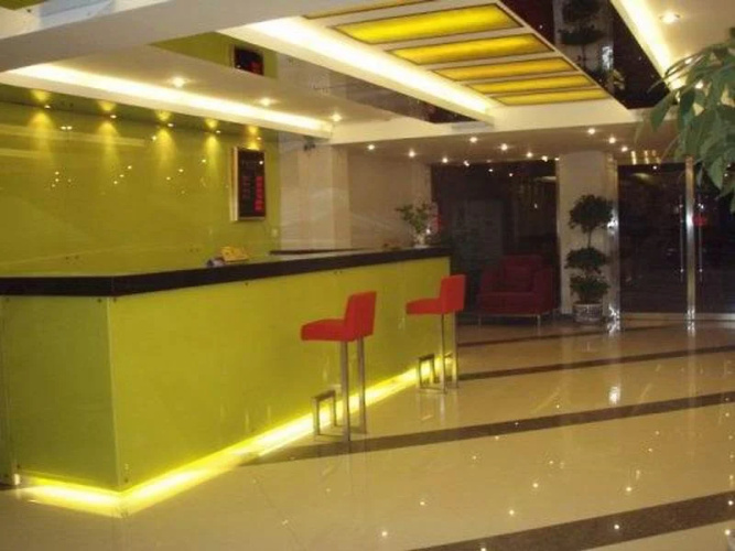 Pofit Nostalgia Theme Hotel (Beijing Nanluoguxiang)