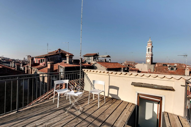 Venice Skyline View Studio Apartment M0270428215