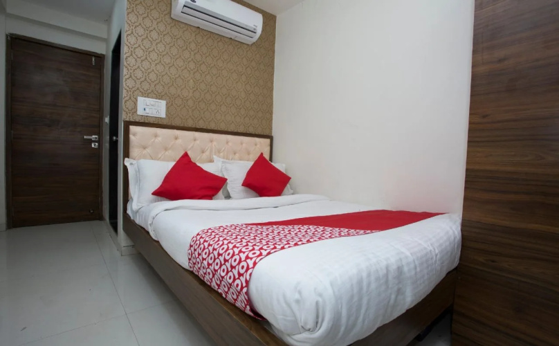 Hotel Blh By OYO Rooms