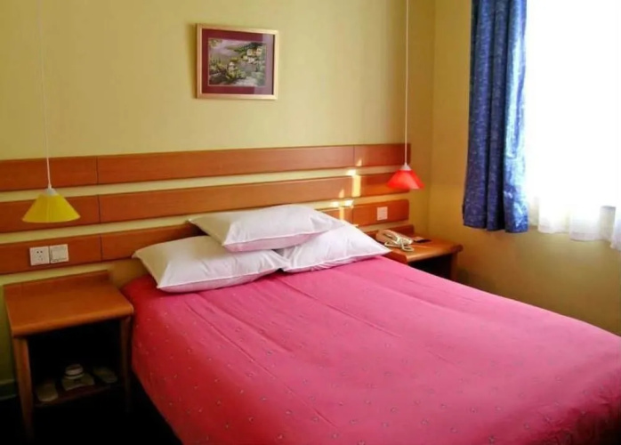 Home Inn (Kunming Jianshe Road)