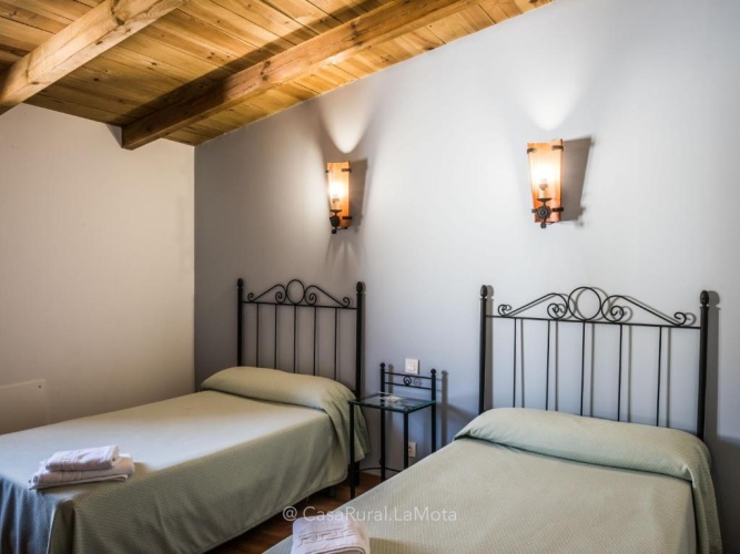 6 Bedrooms Cottage
