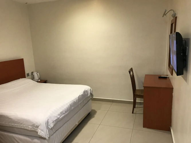Aeton Hotel