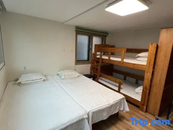 2 Bedrooms Deluxe Apartment