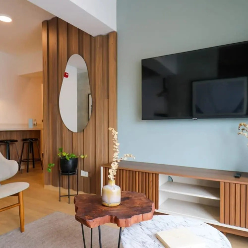 w Spectacular 2BR With Balcony in Miraflores
