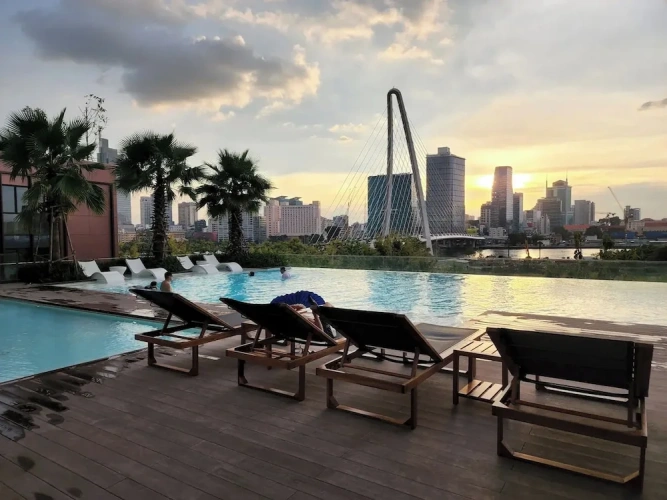 2 Bedrooms Presidential Club Suite with city view