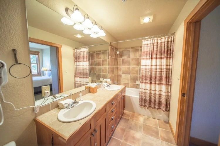 3 Bedrooms Superior room with balcony and with mountain view