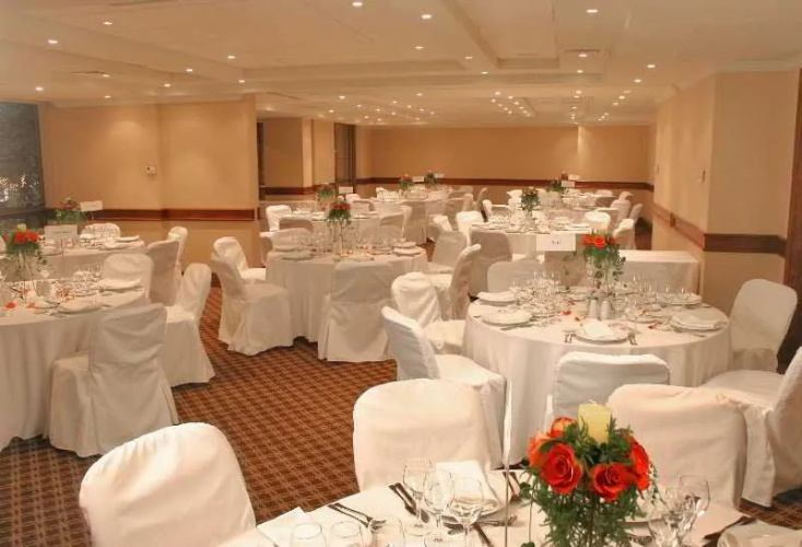 Plaza El Bosque Park & Suites