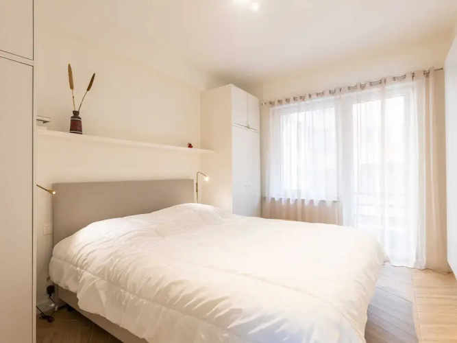 Bright Apartment With Direct sea View