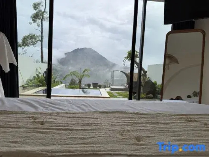 Pinggan Everest Bali