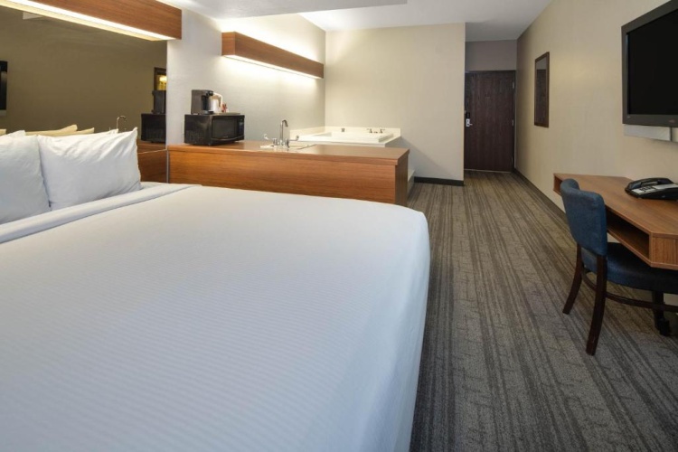 Deluxe Double Studio Suite
