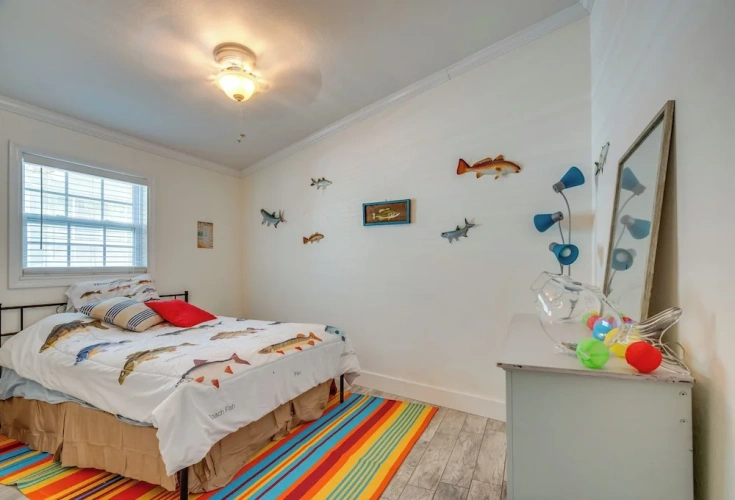 4 Bedrooms Cottage