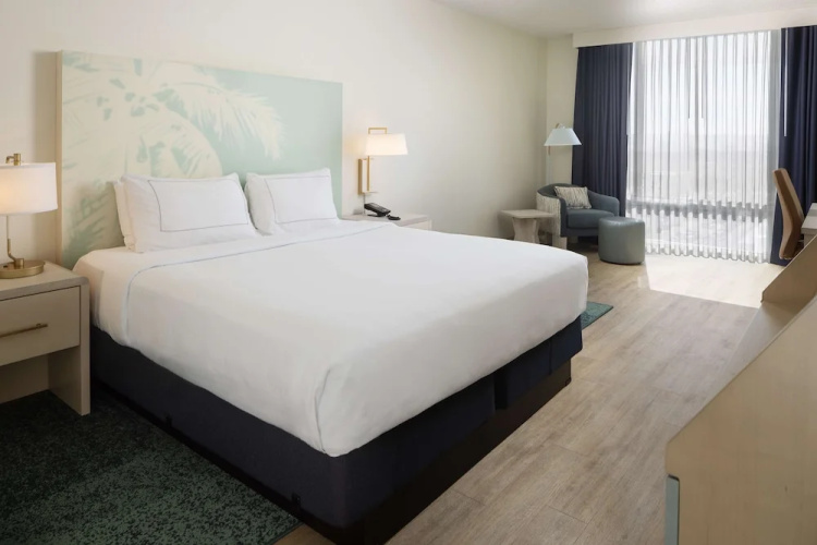 Hotel Morrison FLL Airport