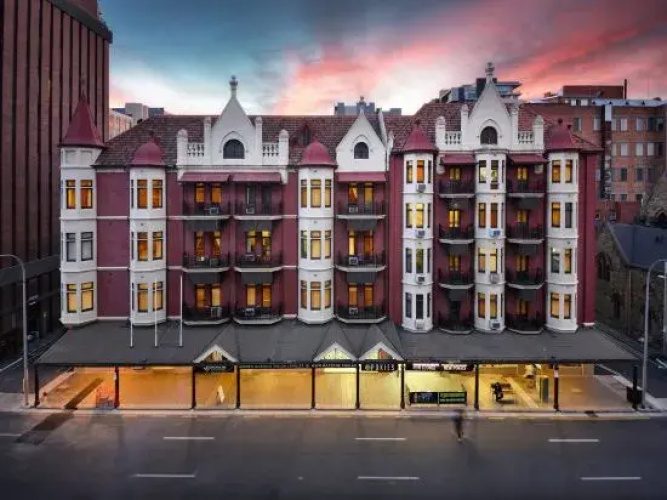 La Loft Mansions