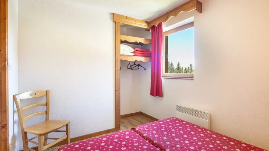 Apartment in Chamrousse With Mountain Views
