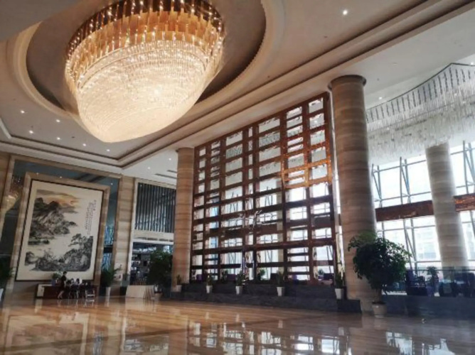Hewitt Grand Hotel
