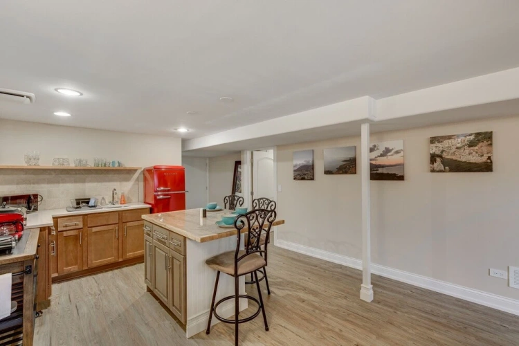 1 Bedroom Apartment