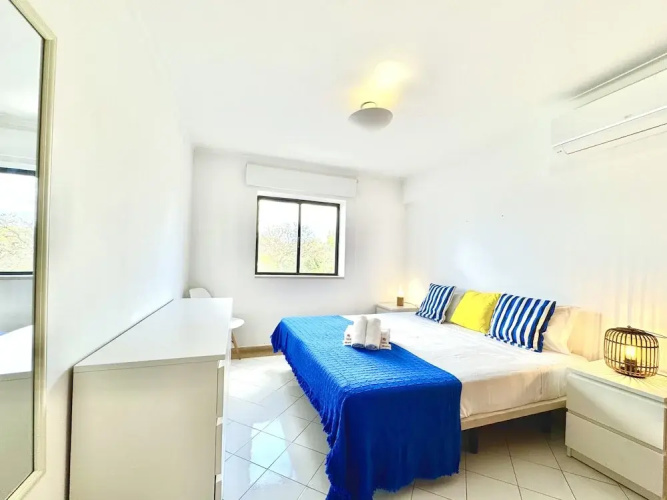 Vilamoura Central 11 With Pool by Homing