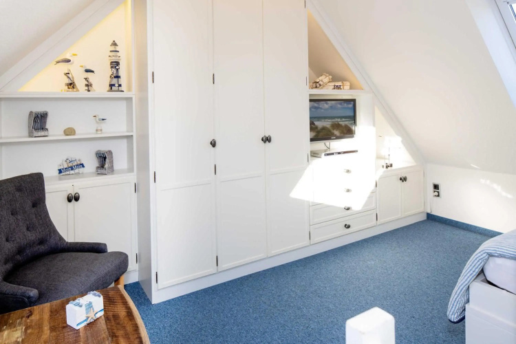 Carlotta s Beachroom