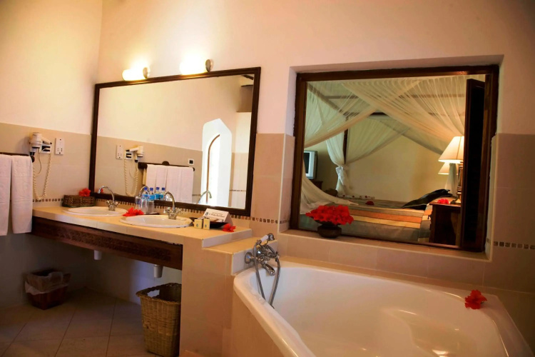 Bluebay Beach Resort & Spa