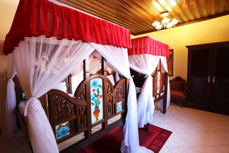 Horizon Palace Hotel
