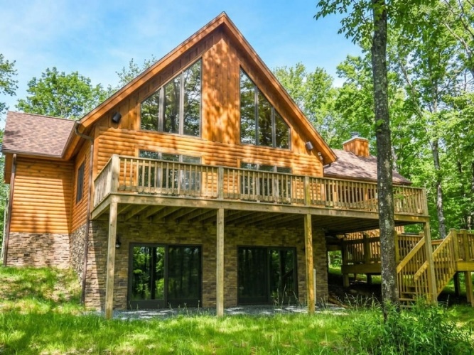 5 Bedrooms Cottage