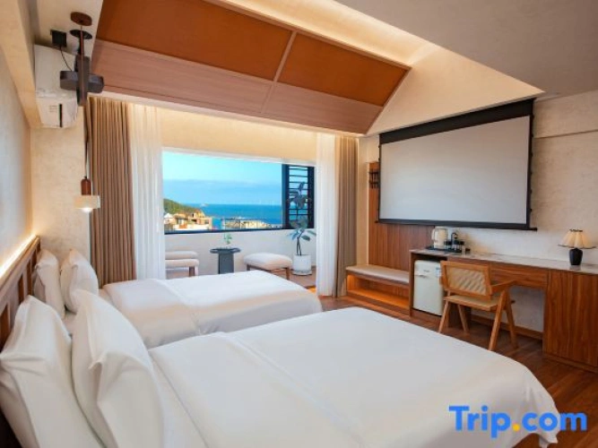 Luxury Twin room with sunrise view