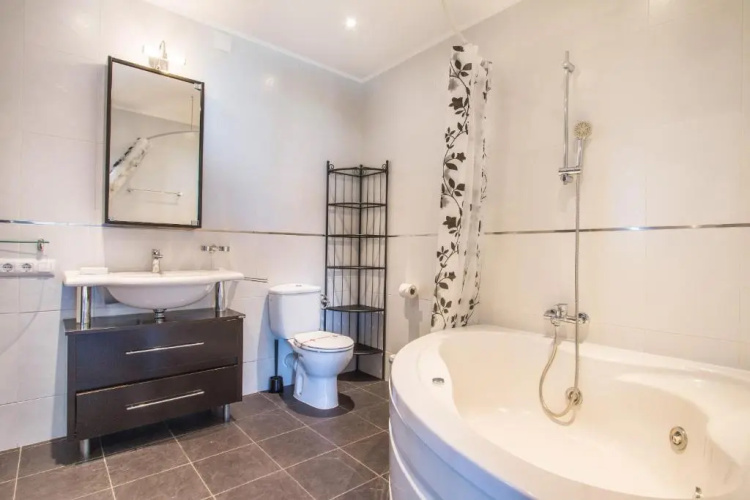 Villa Ebro - Plusholidays