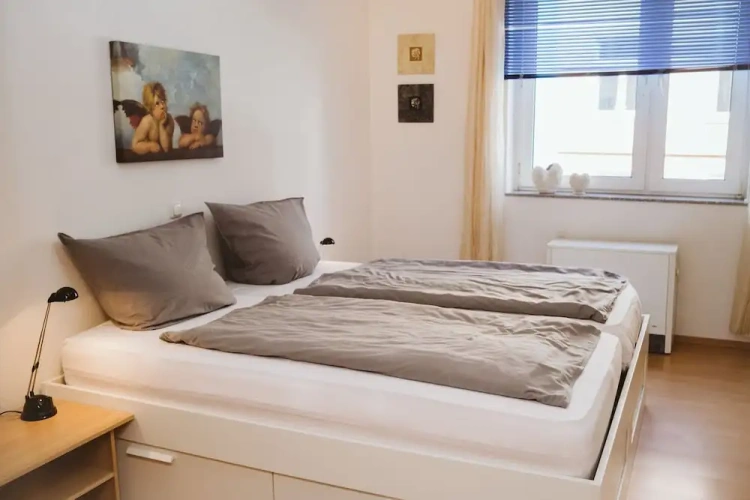 2 Bedrooms Apartment