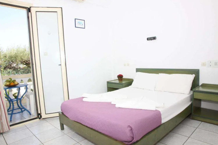 iLissos Apartments