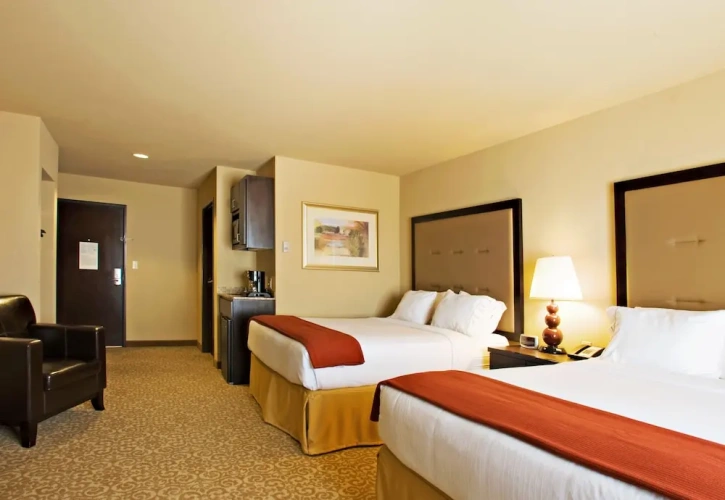 Quadruple Suite