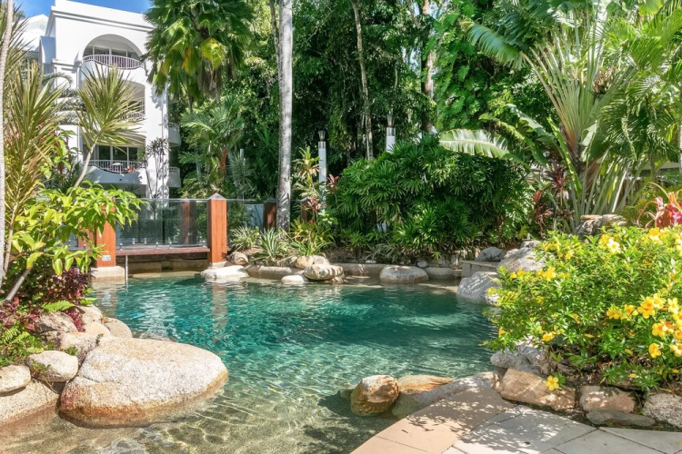 Poolside Apt In Alamanda Resort 74