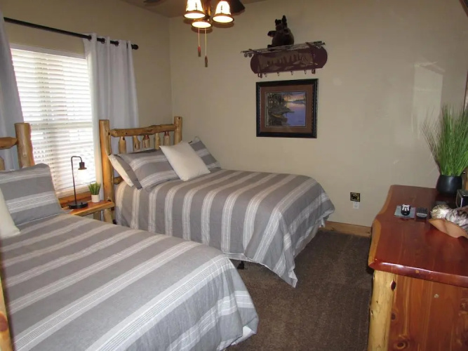 Lodge Style Condo B-8 with Dock Access by RedAwning