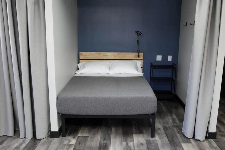Double Pod (Dorm)