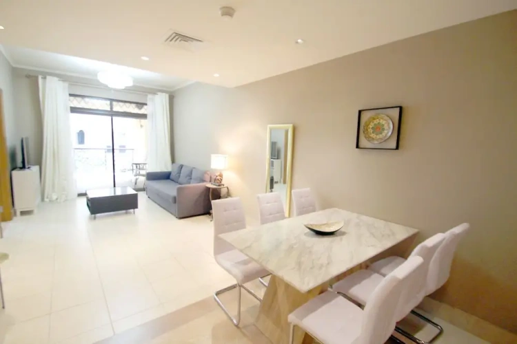1 Bedroom Apartment with balcony