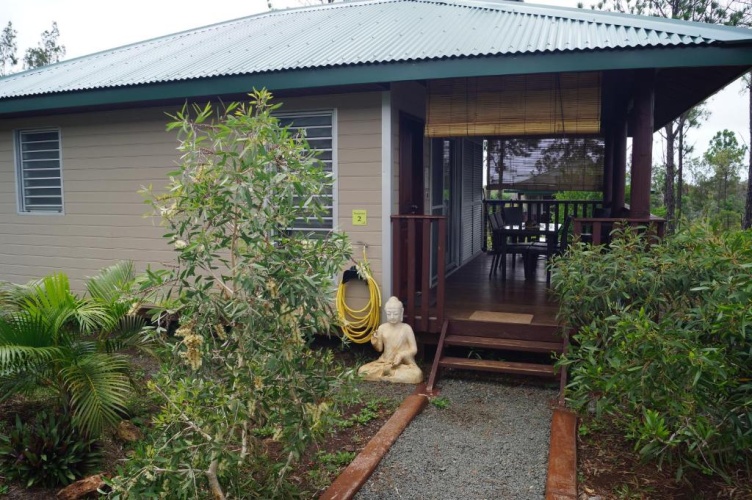 Bungalow with garden view